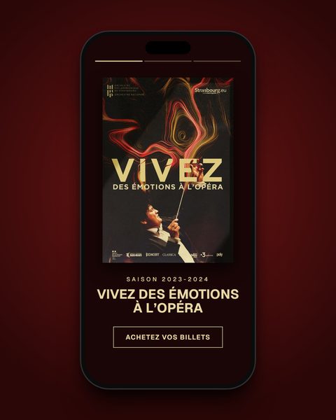Mise en situation : déclinaison de l’affiche en story sur un téléphone, avec un bouton « Achetez vos billets ».